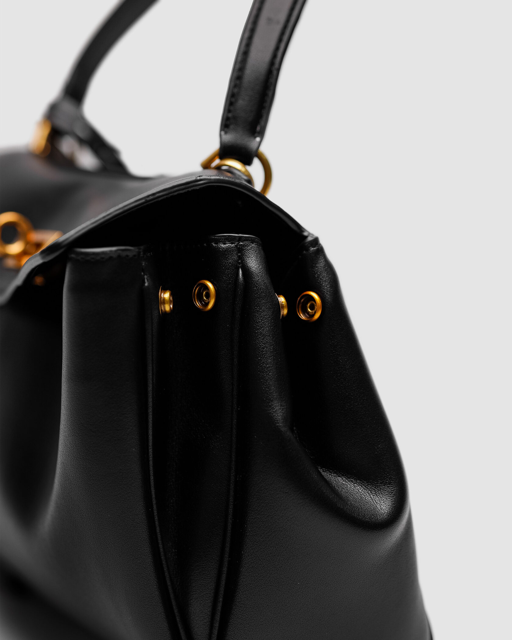 Balenciaga Rodeo Black/Gold - 4