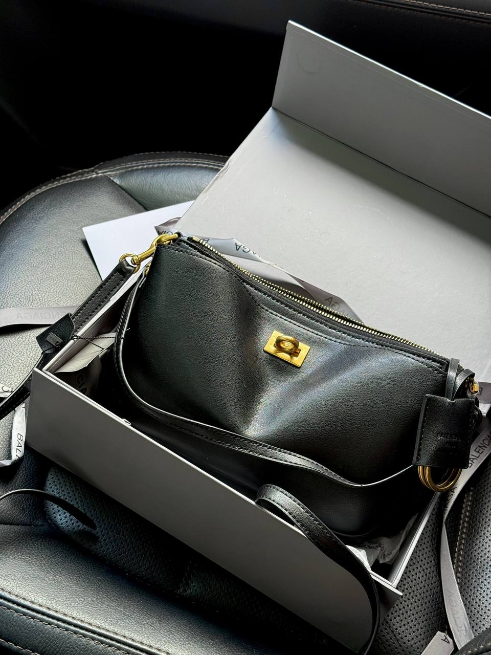 Balenciaga Rodeo Sling Pochette in Black/Gold - 3