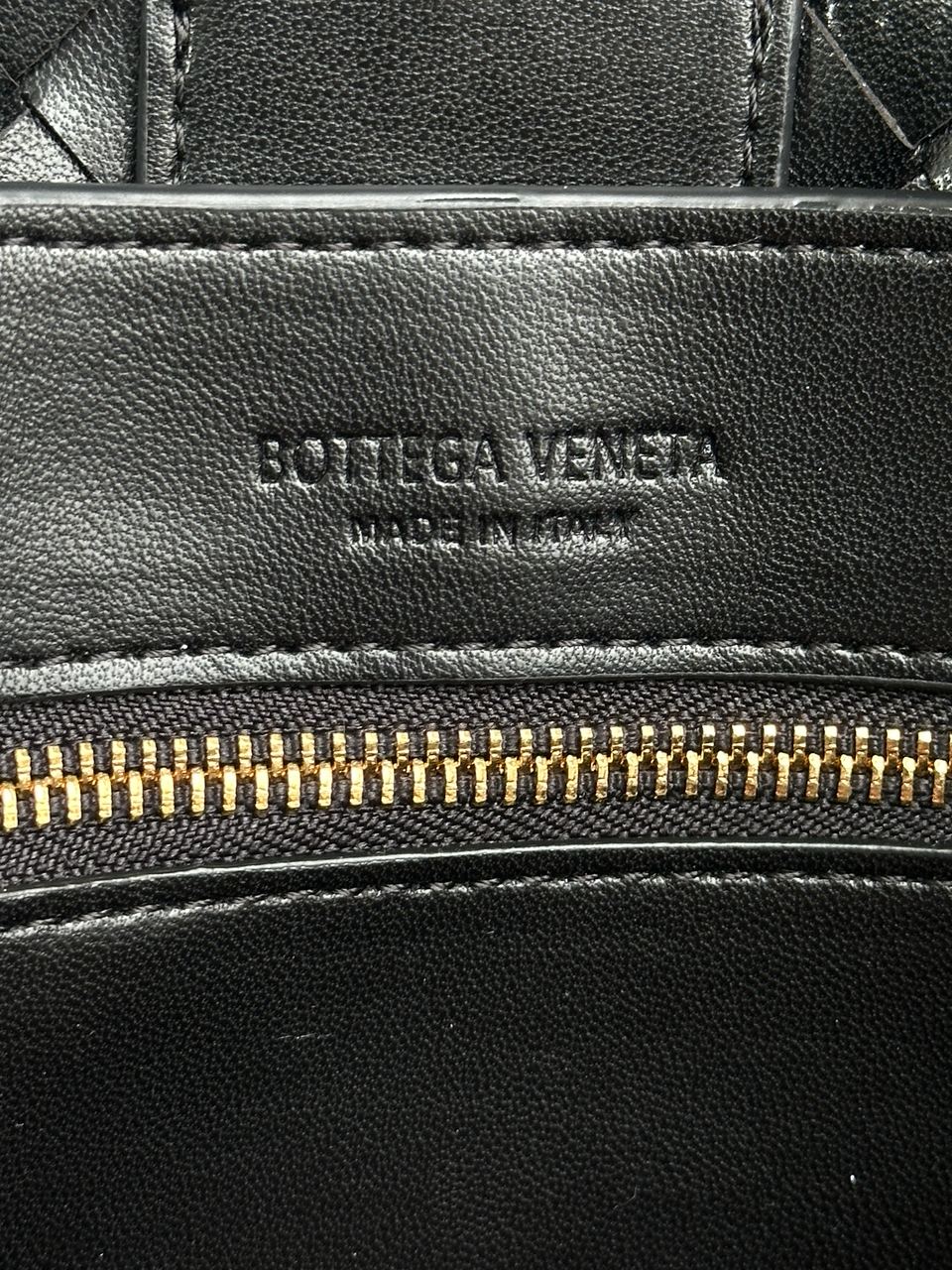 Bottega Veneta Andiamo Bag Black - 14