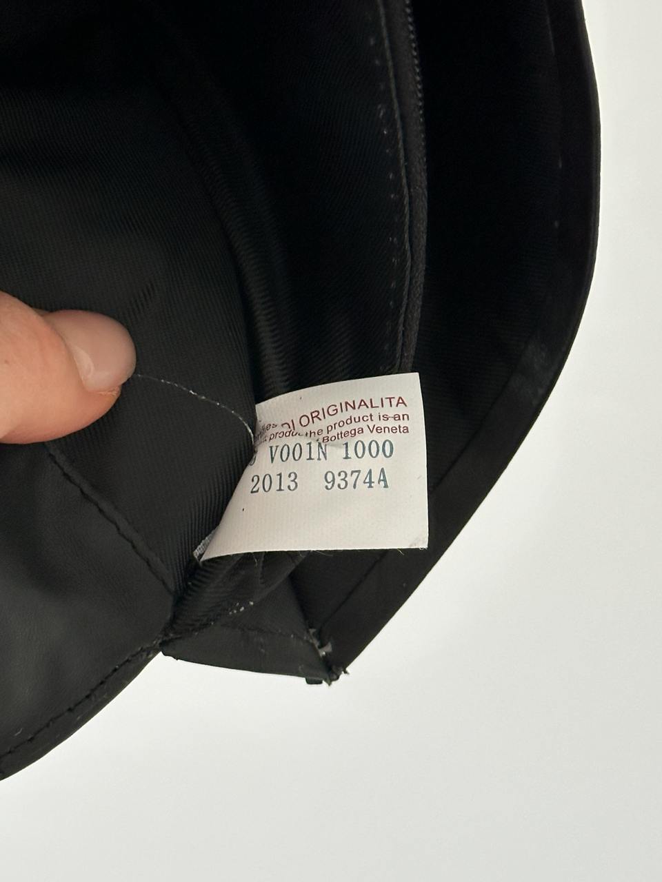 Bottega Veneta Intrecciato Bi-Fold Wallet Large Black - 11