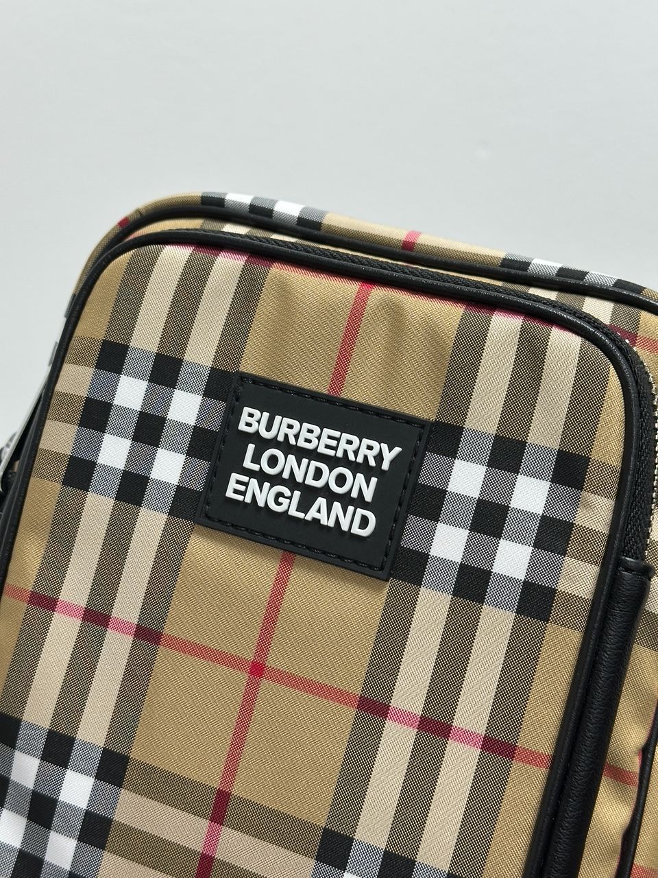 Burberry Black Quilted Canvas Paddy Crossbody Bag Beige - 3