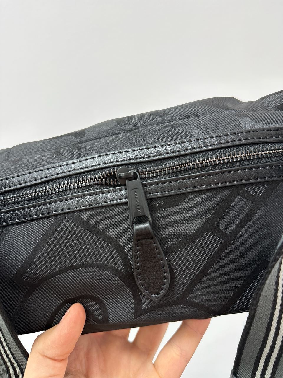 Burberry Black Quilted Fabric Medium Sonny Belt Bag - 11