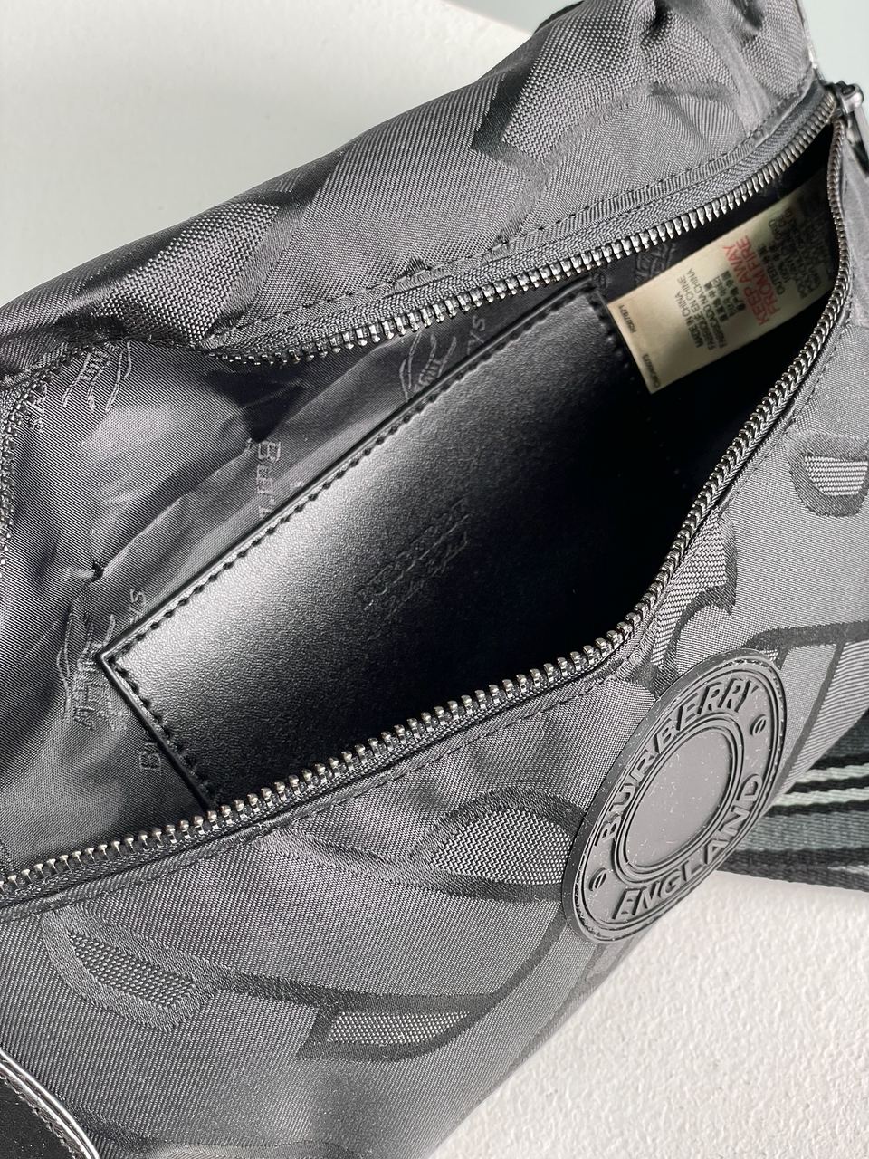 Burberry Black Quilted Fabric Medium Sonny Belt Bag - 14