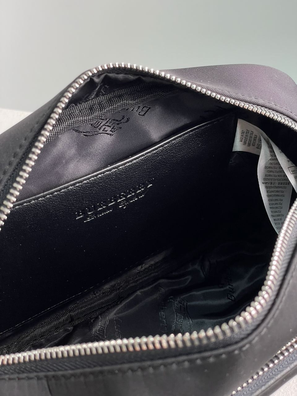 Burberry Paddy Bag in Black - 20