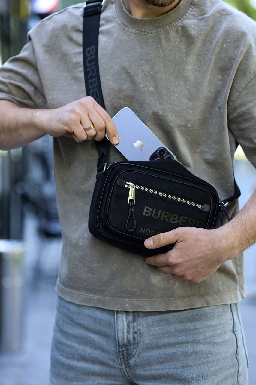 Burberry Paddy Bag in Black - 5