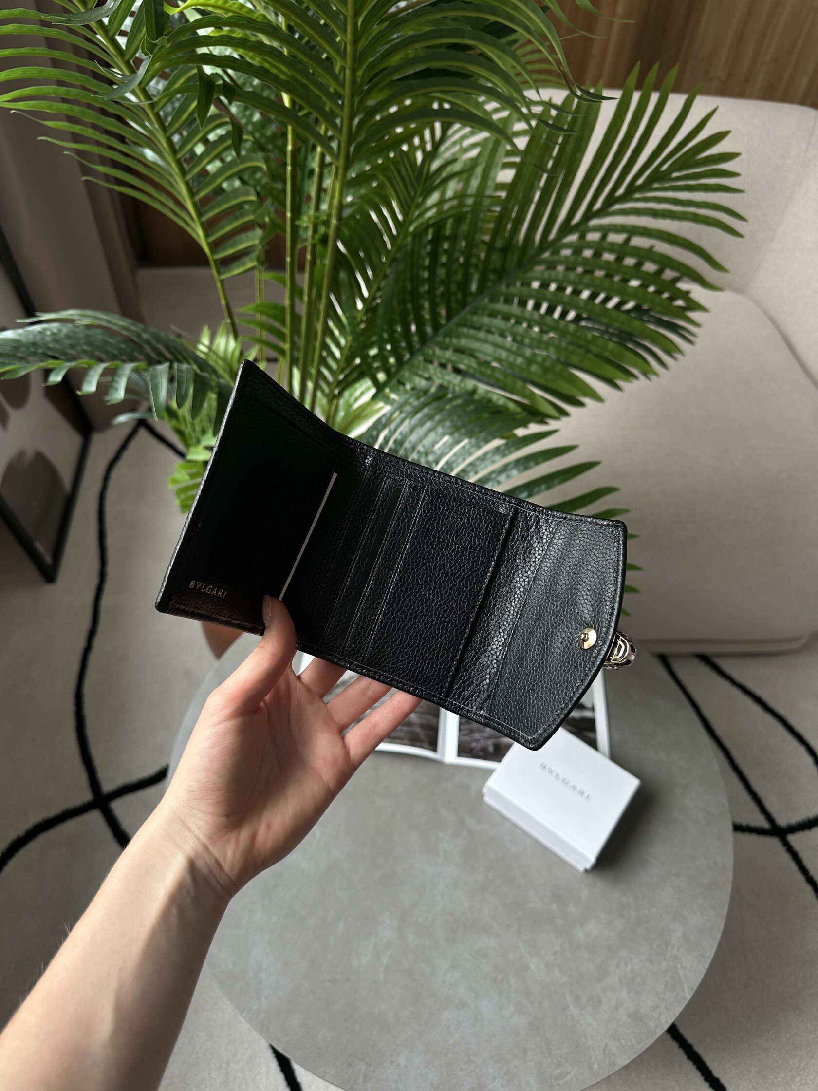 Bvlgari Serpenti Forever Trifold Wallet Black - 11