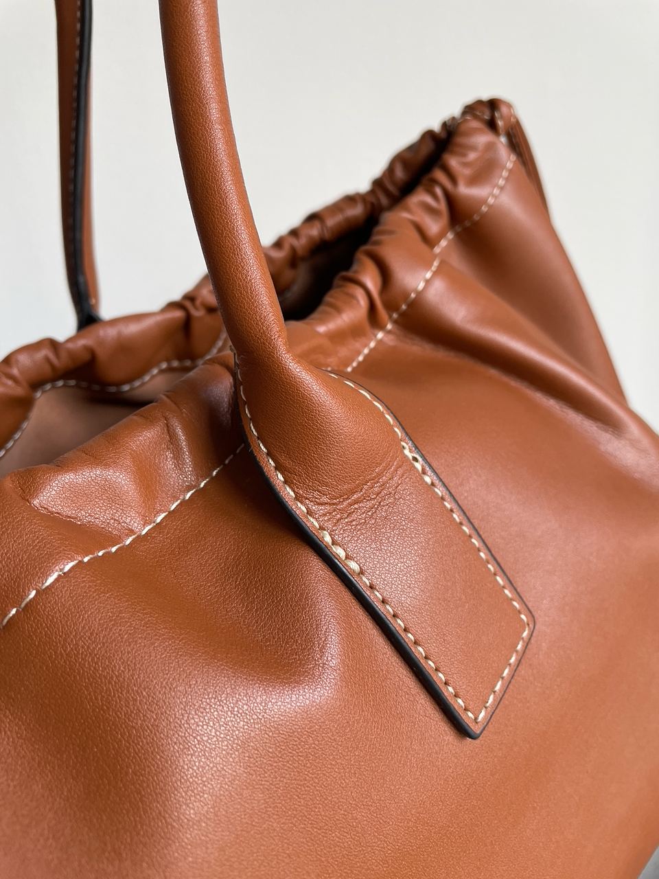 Celine Cabas Drawstring Cuir Triomphe In Smooth Calfskin Tan - 19