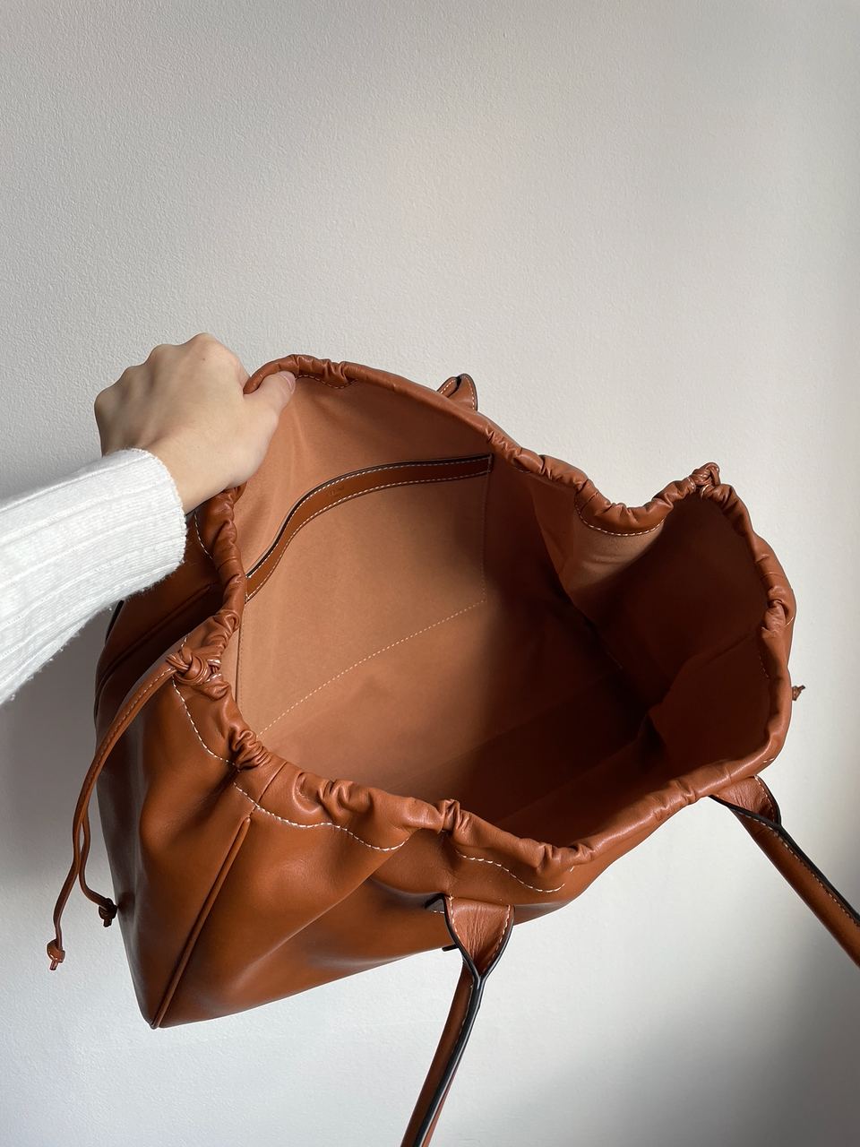 Celine Cabas Drawstring Cuir Triomphe In Smooth Calfskin Tan - 23