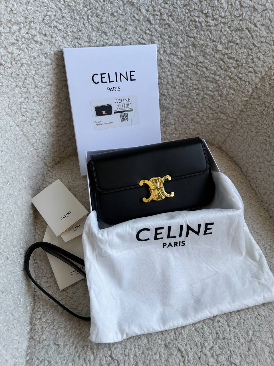 Celine Classique Triomphe Bag In Shiny Calfskin Leather - 2