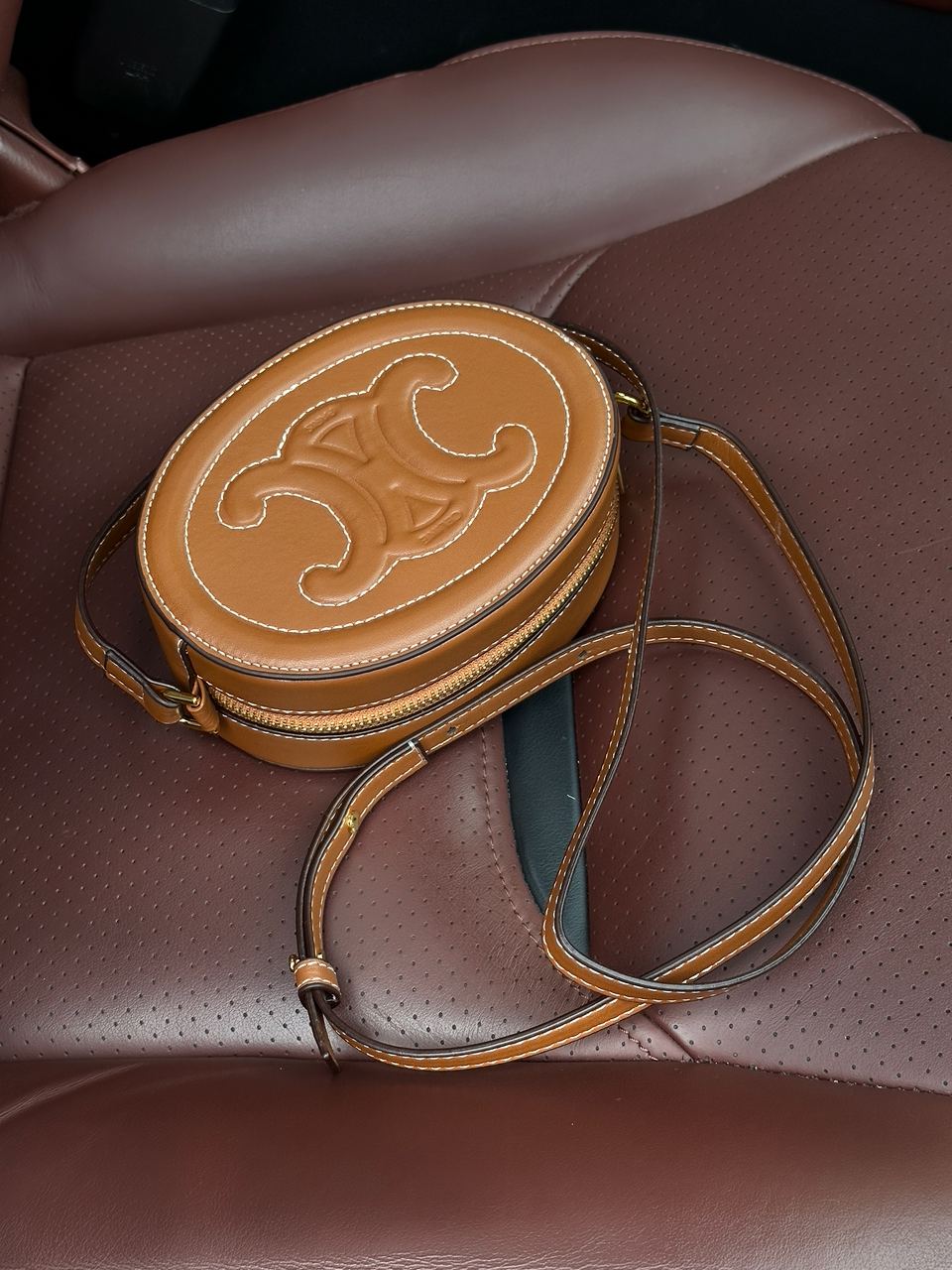 Celine Oval Bag Cuir Triomphe in Smooth Calfskin Tan - 12