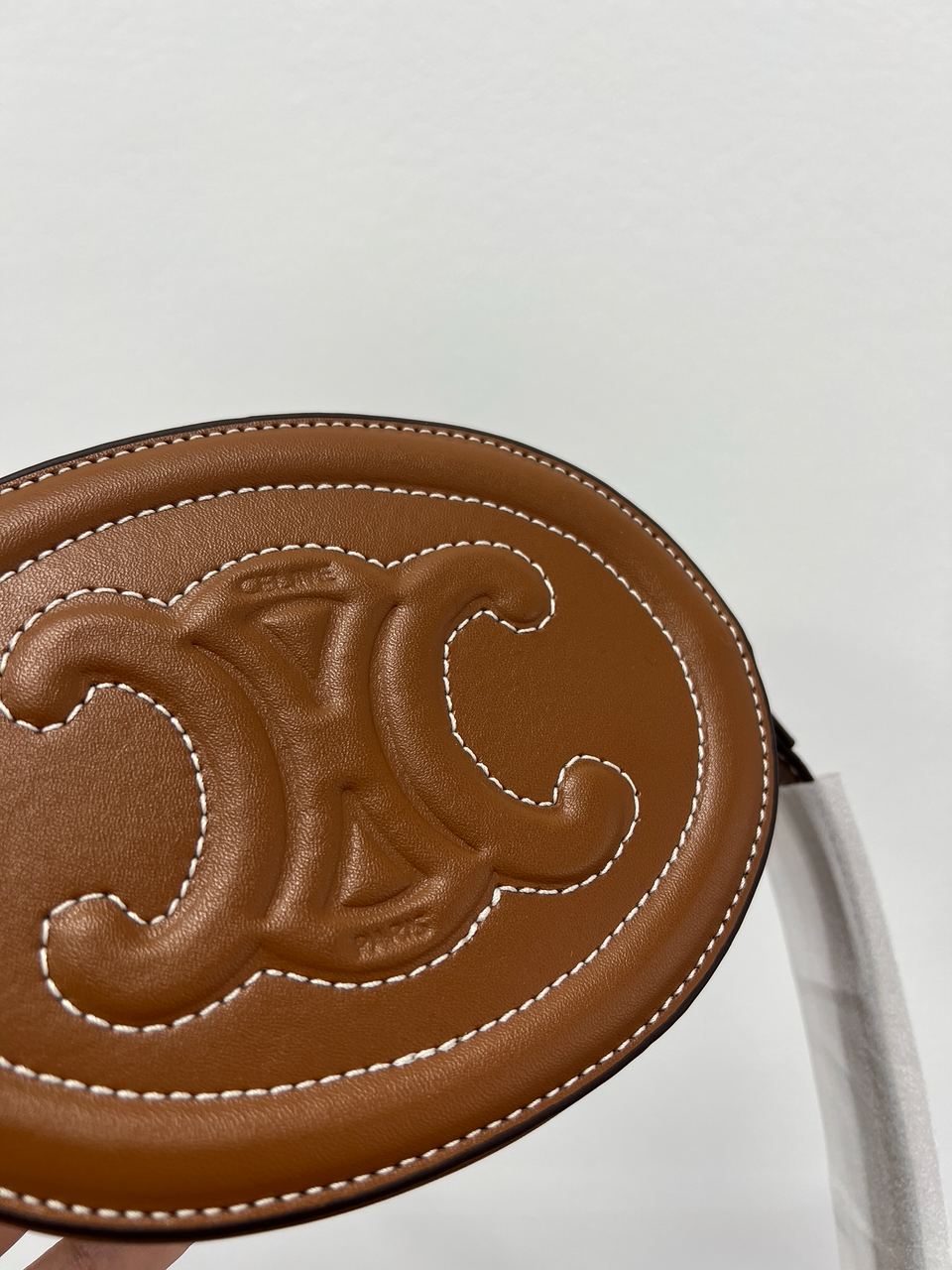 Celine Oval Bag Cuir Triomphe in Smooth Calfskin Tan - 14