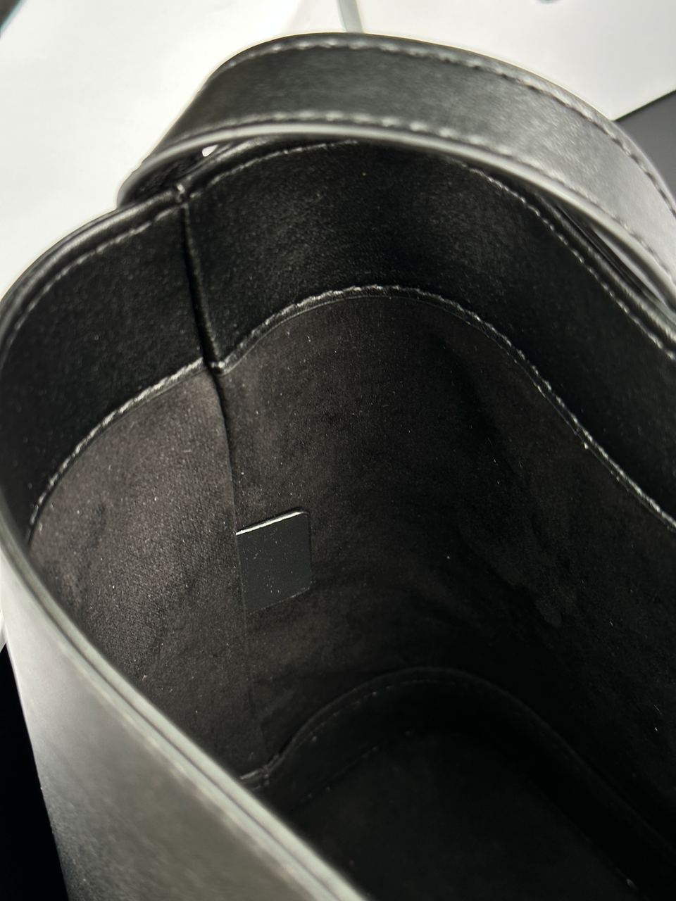 Celine Small Bucket Cuir Triomphe In Smooth Calfskin Tan Black - 20