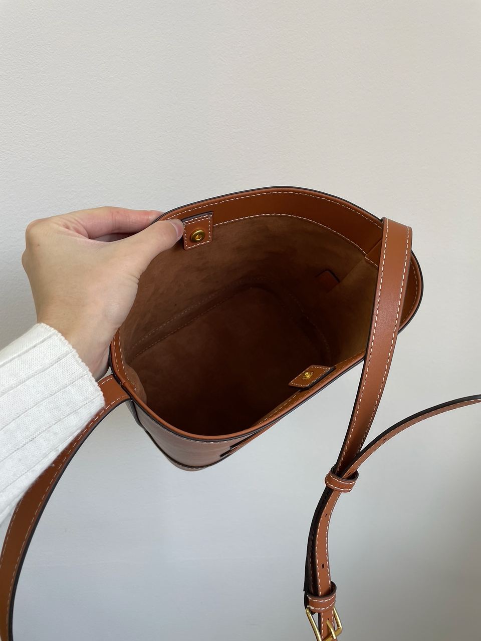 Celine Small Bucket Cuir Triomphe In Smooth Calfskin Tan Brown - 25
