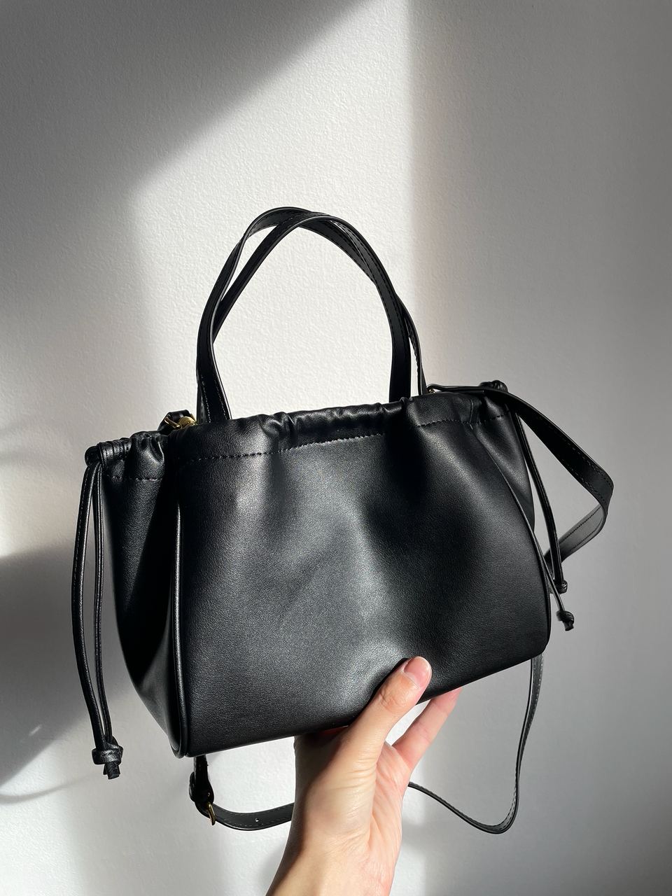 Celine Small Cabas Drawstring Cuir Triomphe In Smooth Calfskin Tan Black - 17