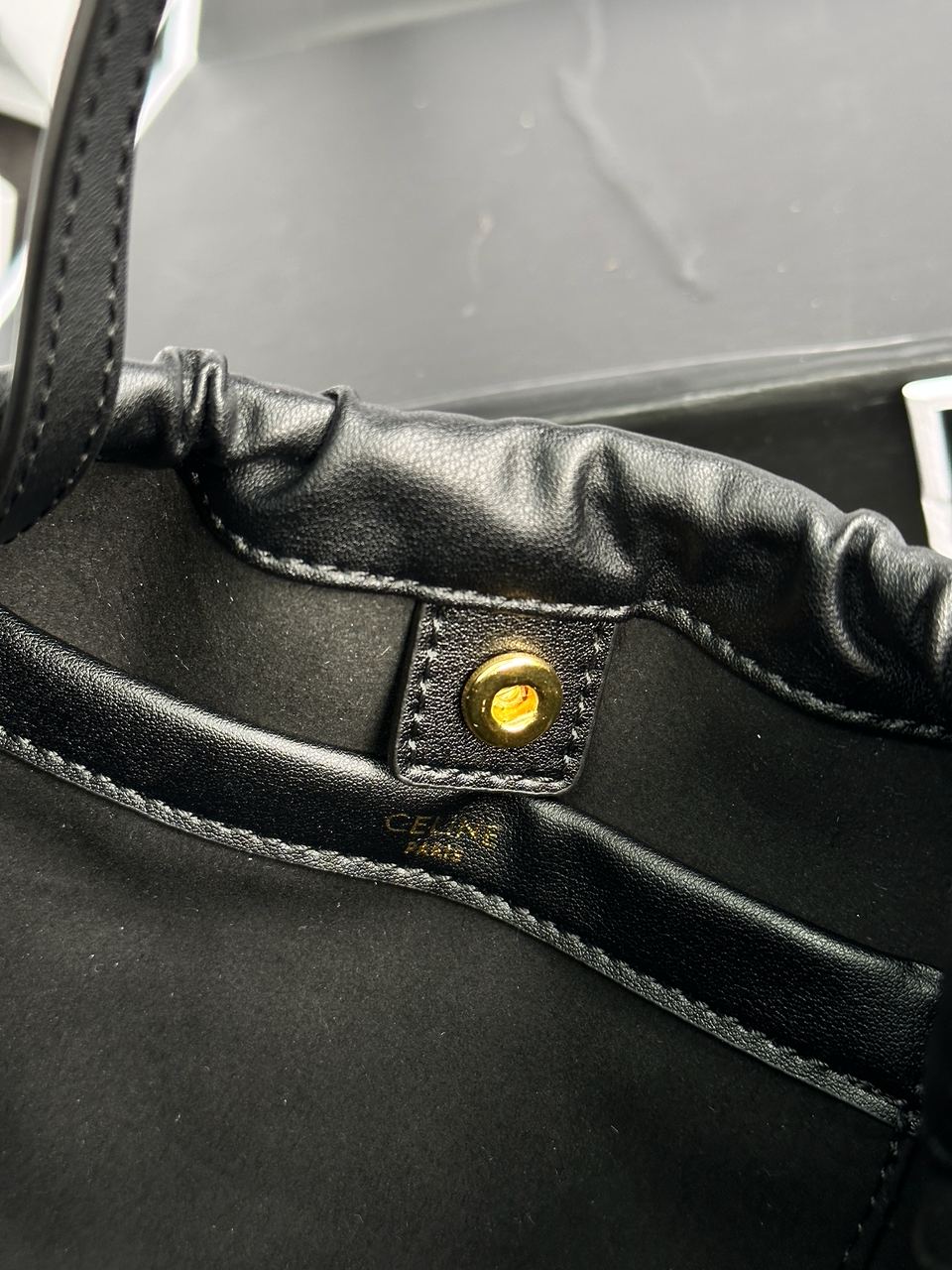 Celine Small Cabas Drawstring Cuir Triomphe In Smooth Calfskin Tan Black - 29