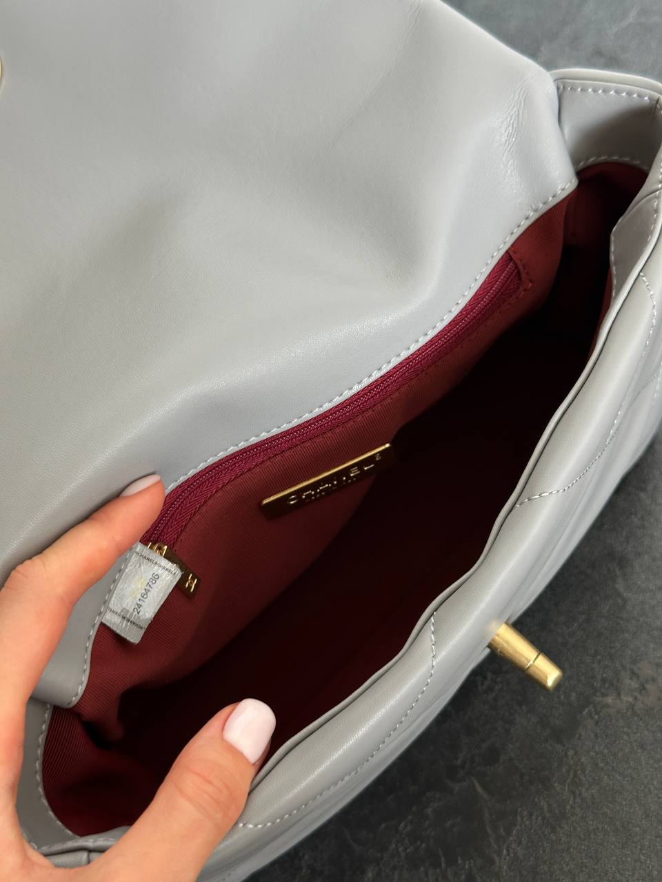 Chanel 19 Large Handbag Gray/Gold - 8