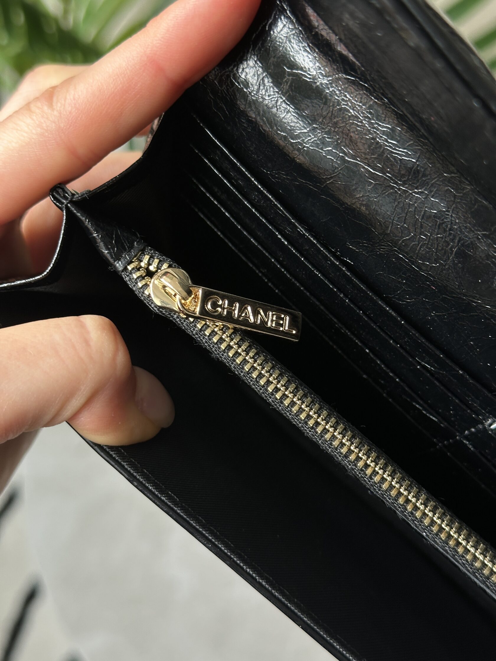 Chanel Black Patent Leather Wallet Black - 13