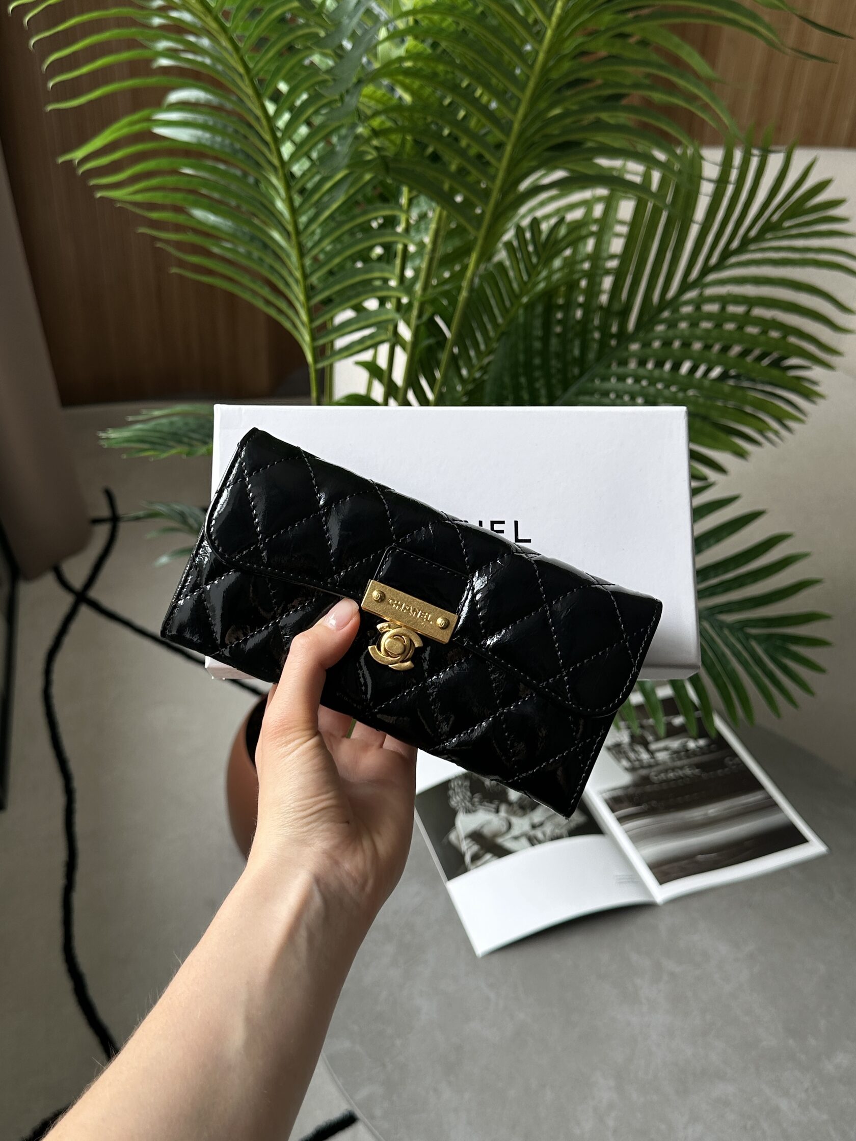 Chanel Black Patent Leather Wallet Black - 4
