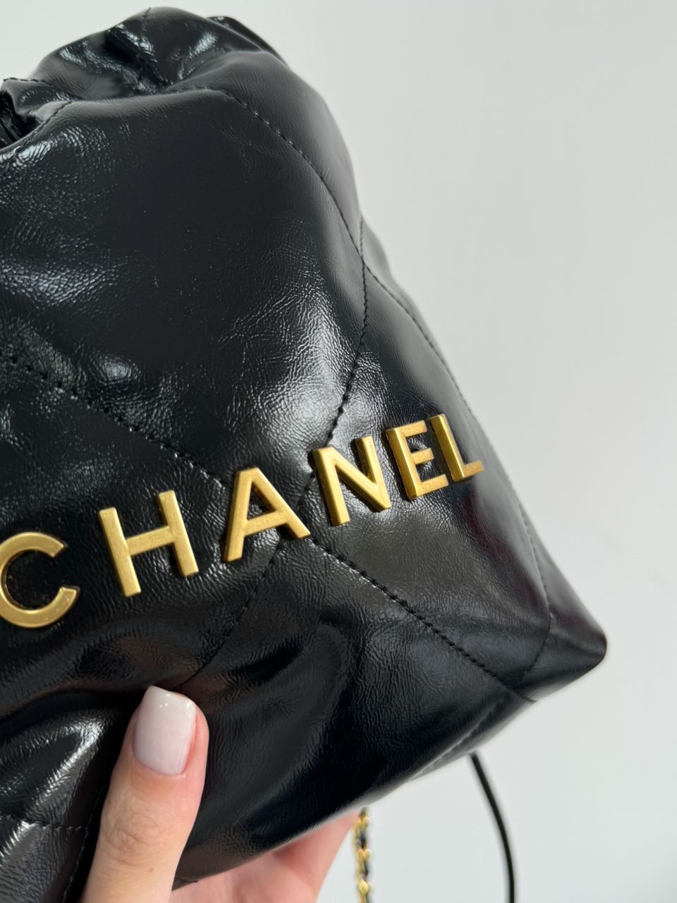 Chanel Black Quilted Calfskin Mini 22 Bag Gold Hardware - 13