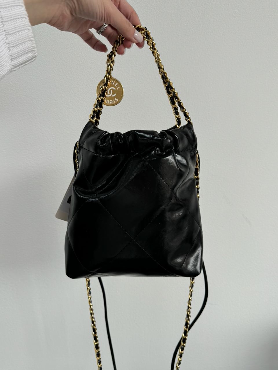 Chanel Black Quilted Calfskin Mini 22 Bag Gold Hardware - 21