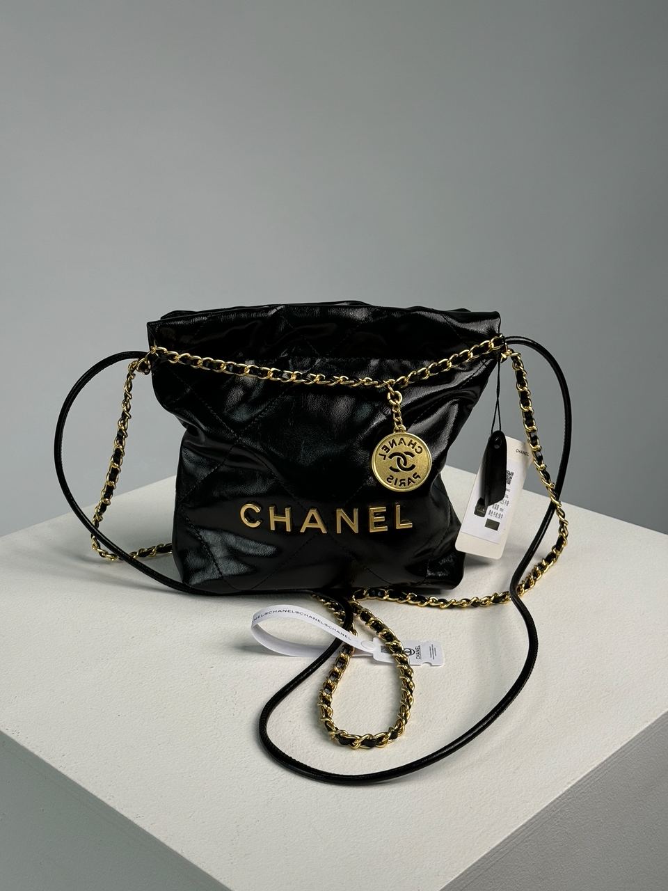 Chanel Black Quilted Calfskin Mini 22 Bag Gold Hardware - 3