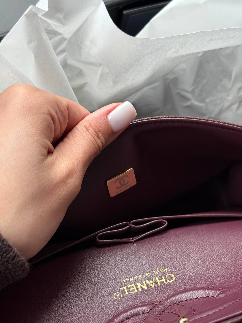 Chanel Classic 2.55 Medium Double Flap in Burgundy/Gold - 17