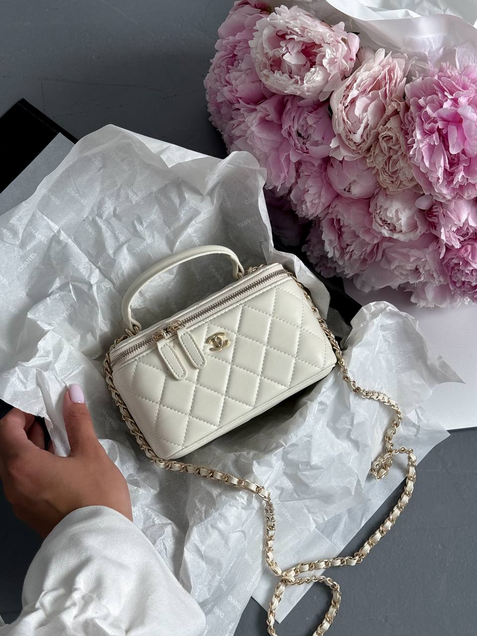 Chanel Classic Beige Lambskin Pearl Crush Vanity Bag - 2