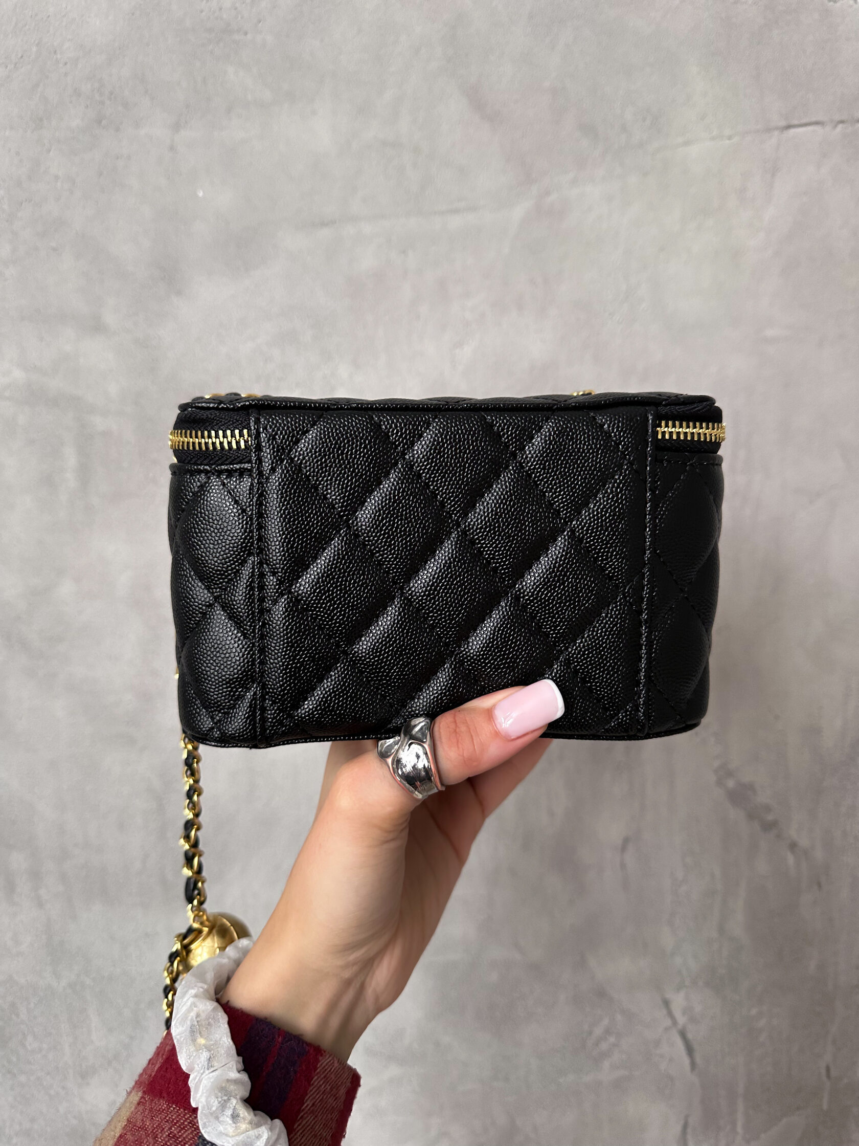 Chanel Classic Black Lambskin Pearl Crush Vanity Bag - 4