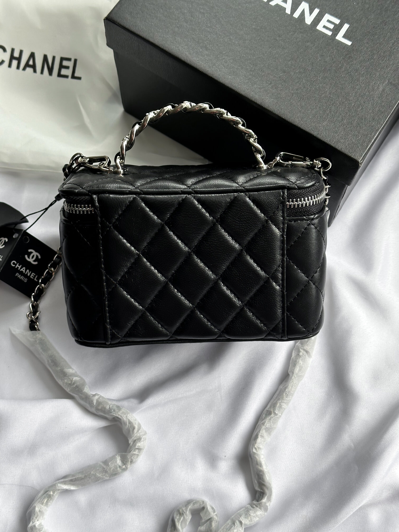 Chanel Classic Black Lambskin Pearl Crush Vanity Bag Silver - 4