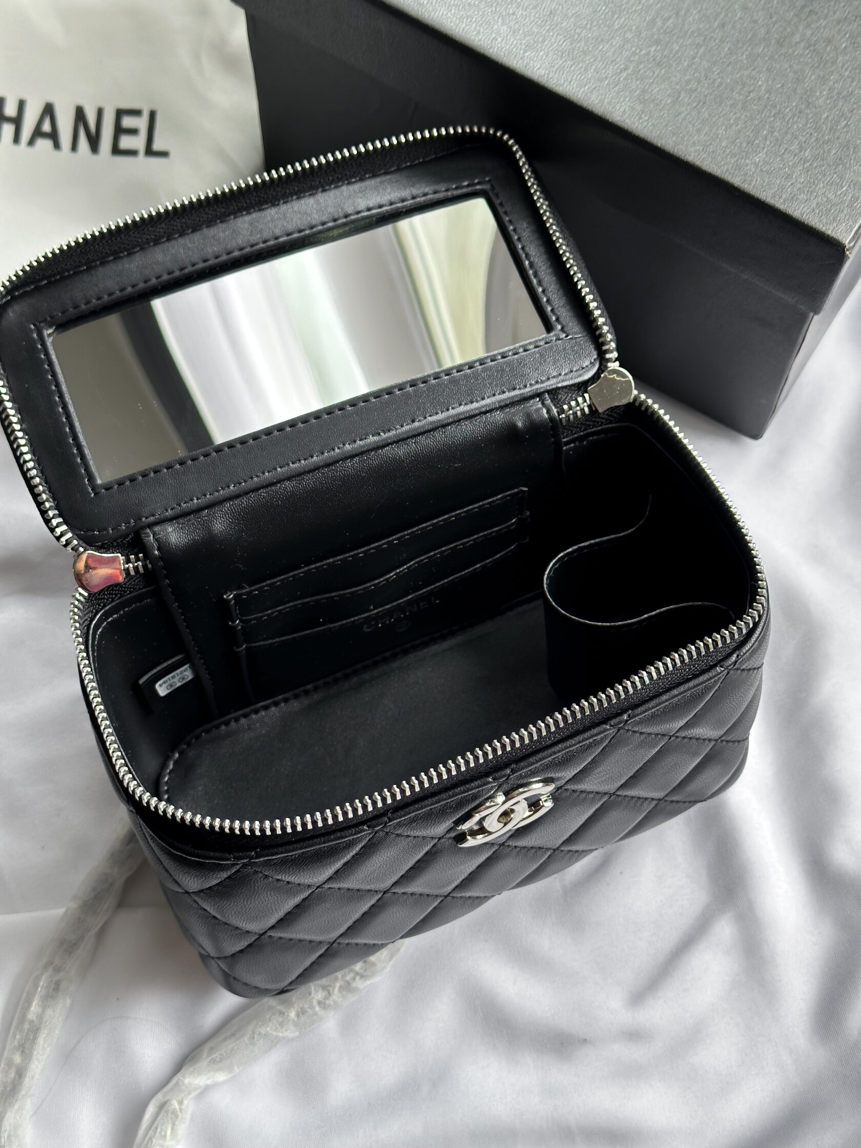 Chanel Classic Black Lambskin Pearl Crush Vanity Bag Silver - 5