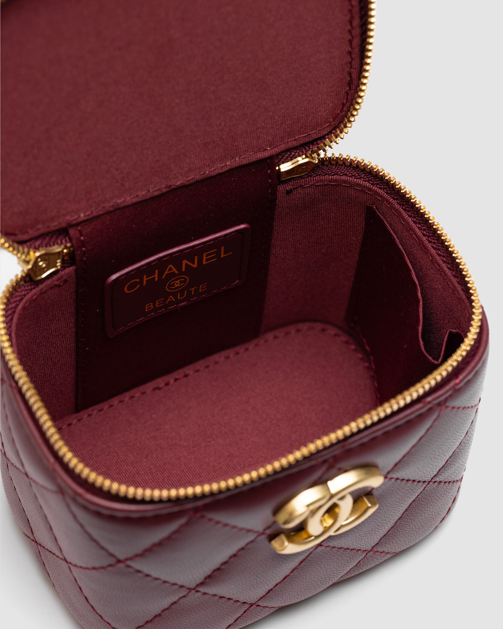 Chanel Classic Burgundy Lambskin Pearl Crush Mini Vanity Case - 12