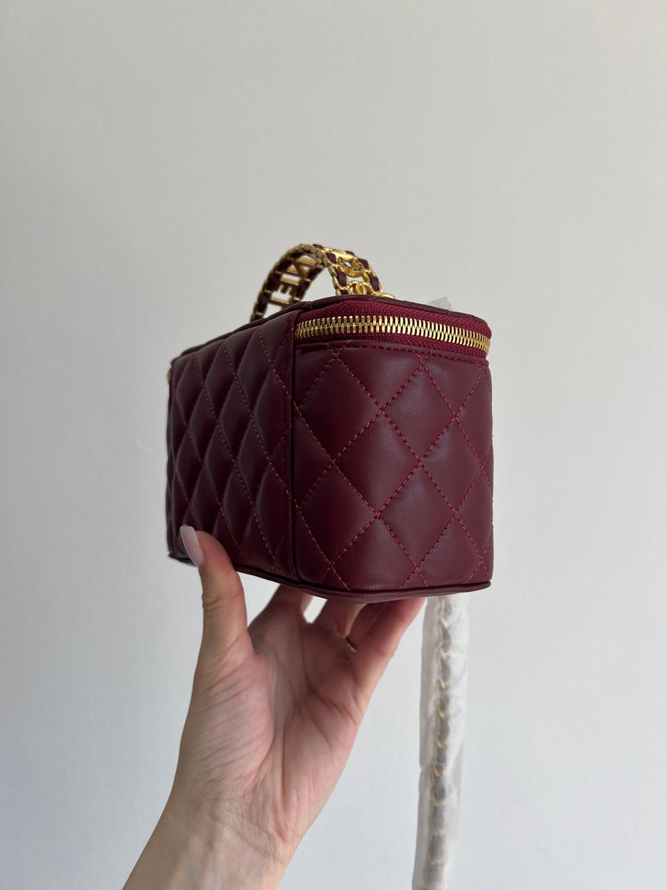 Chanel Classic Burgundy Lambskin Pearl Crush Vanity Bag Gold - 5