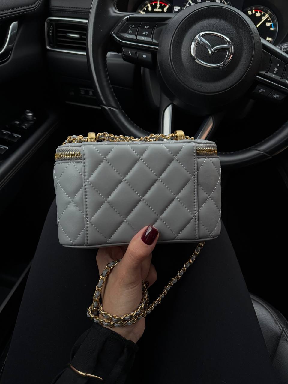 Chanel Classic Cream Lambskin Pearl Crush Vanity Bag Blue - 9