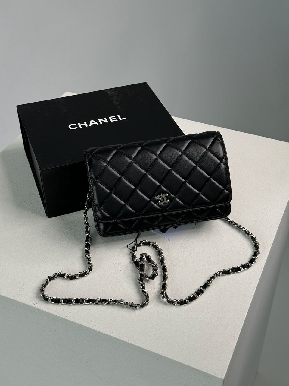 Chanel Classic Wallet on Chain Black/Silver - 11