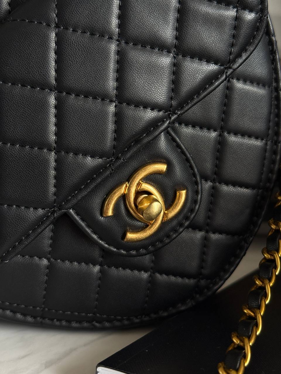 Chanel Heart Chain Clutch Bag Black - 5