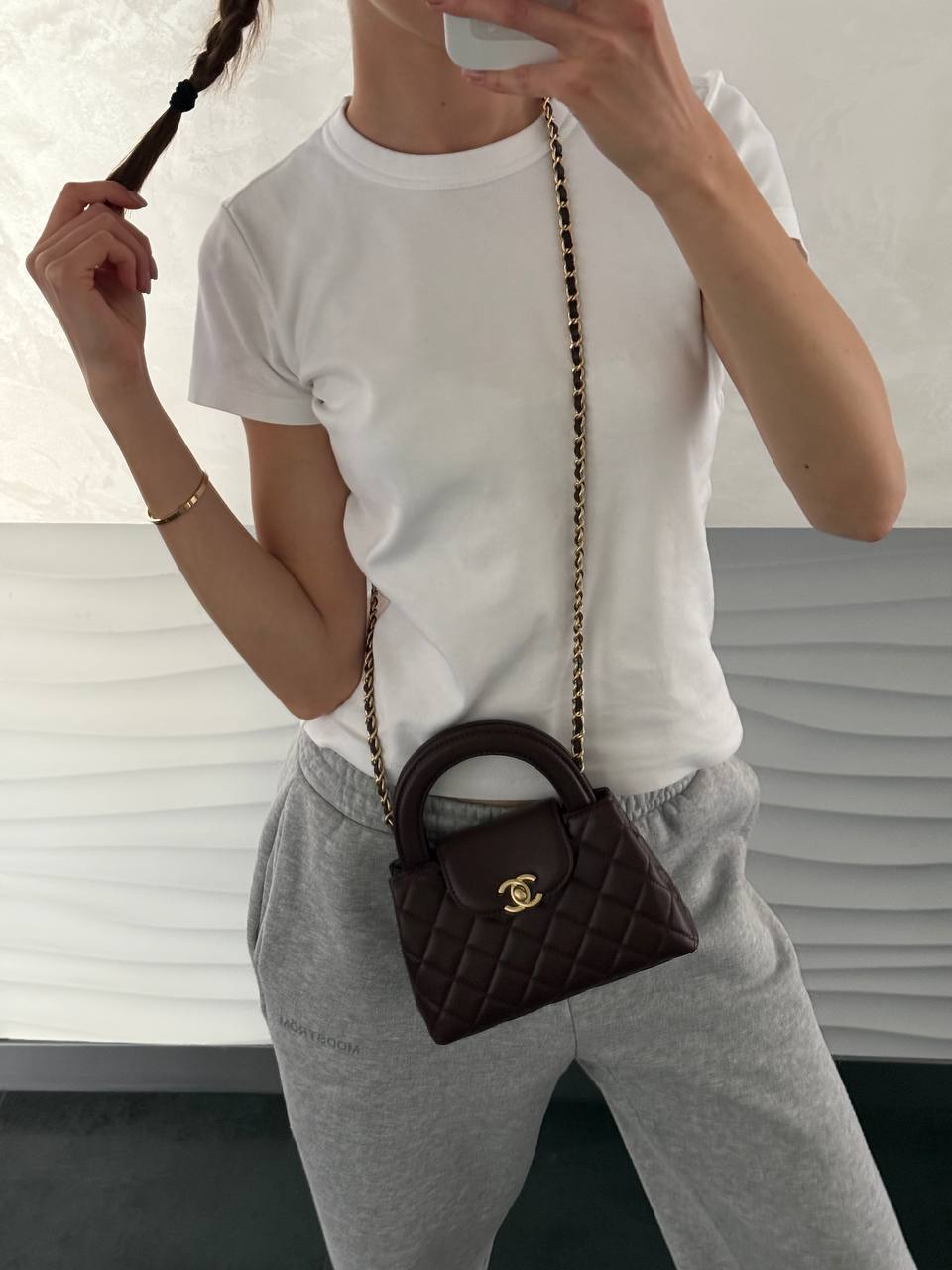 Chanel Kelly Bag Shiny Aged Calfskin Burgundy &amp; Gold Hardware - 4