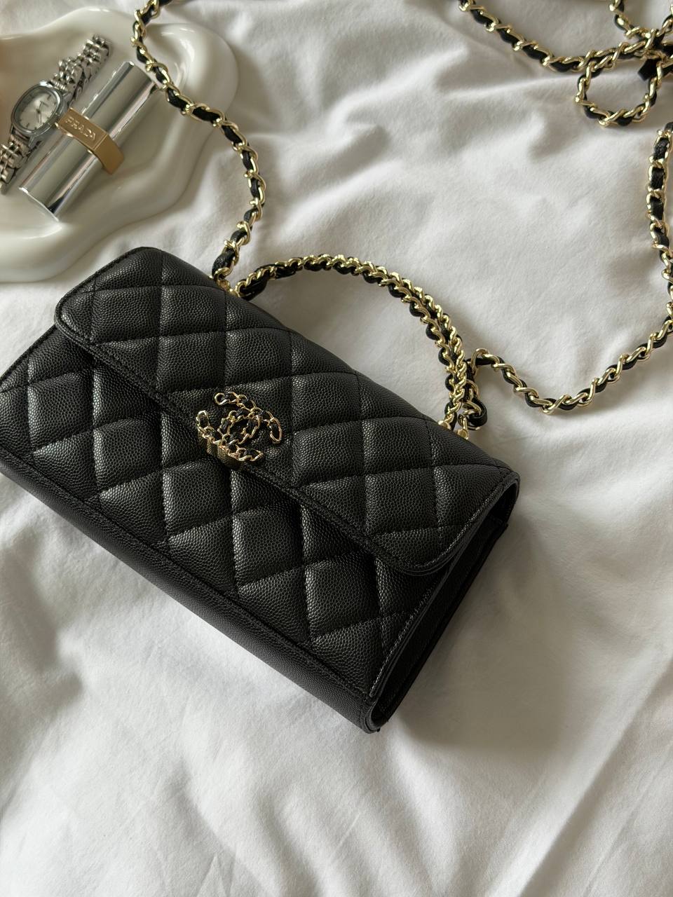 Chanel long flap wallet in black grained shiny - 4