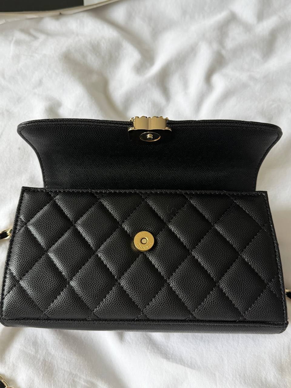 Chanel long flap wallet in black grained shiny - 8