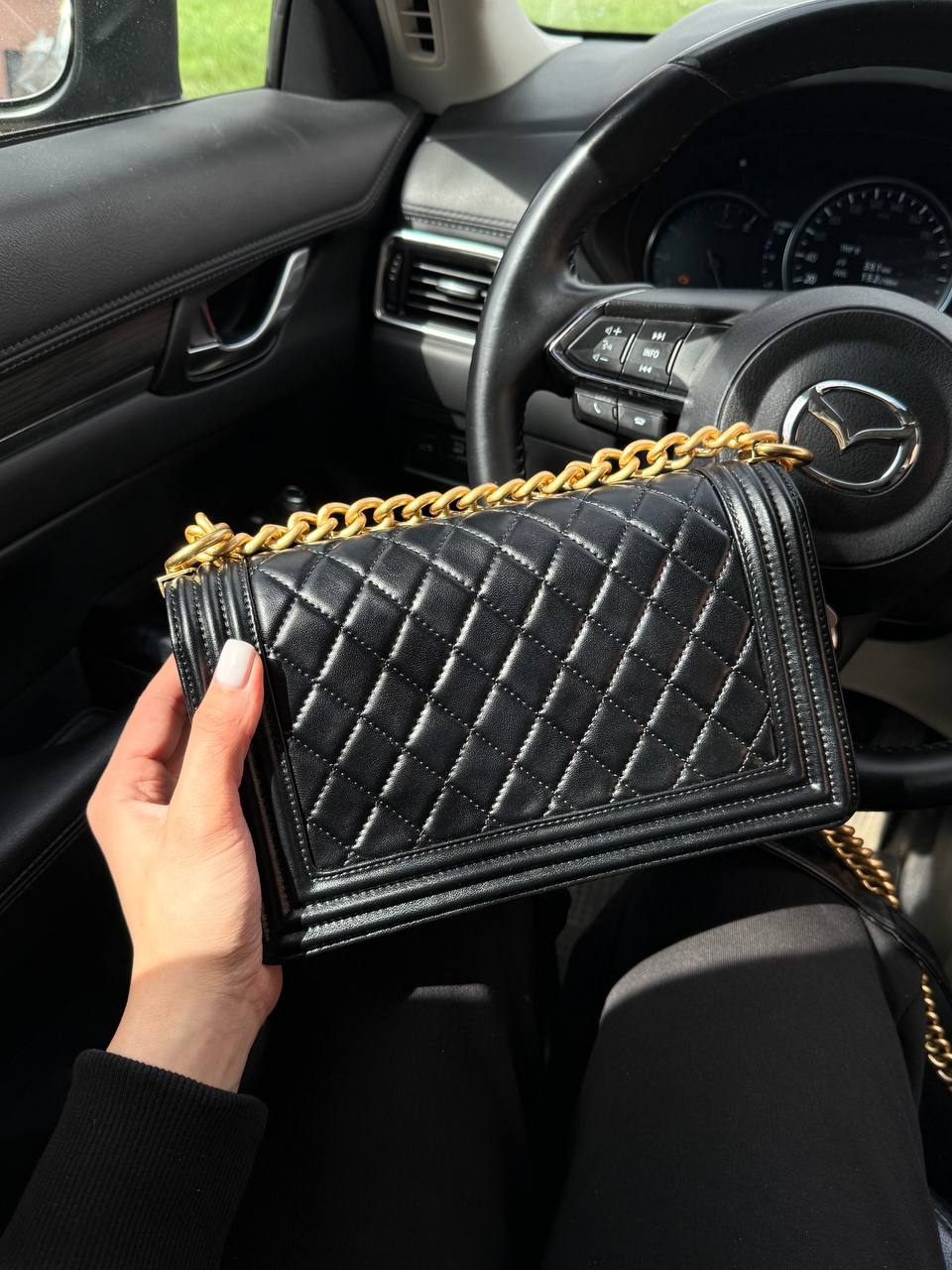 Chanel Medium Boy Black/Gold Caviar RHW Smooth Skin - 14