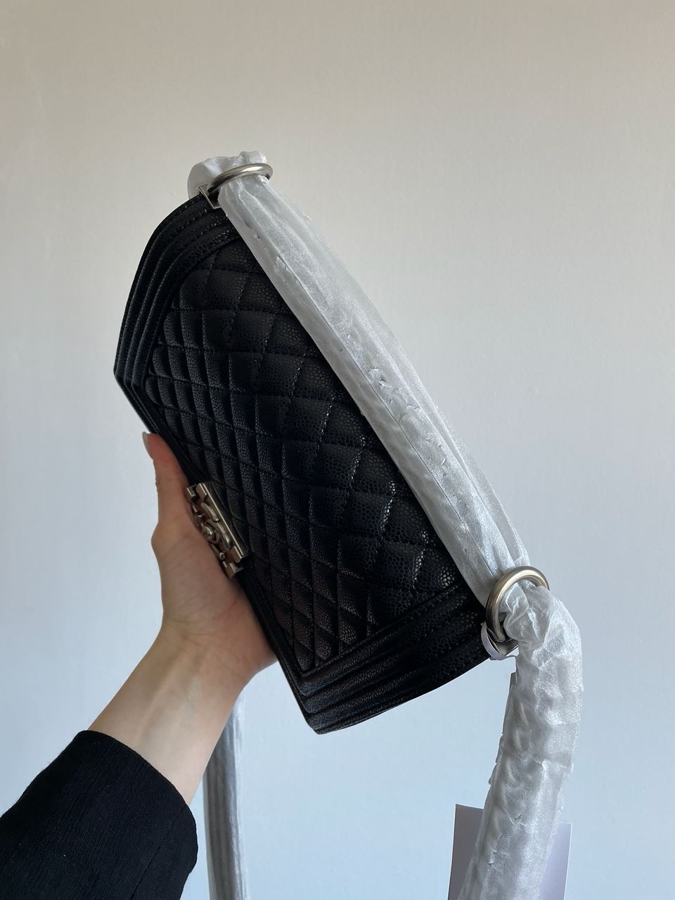 Chanel Medium Boy Black/Silver Caviar RHW - 21