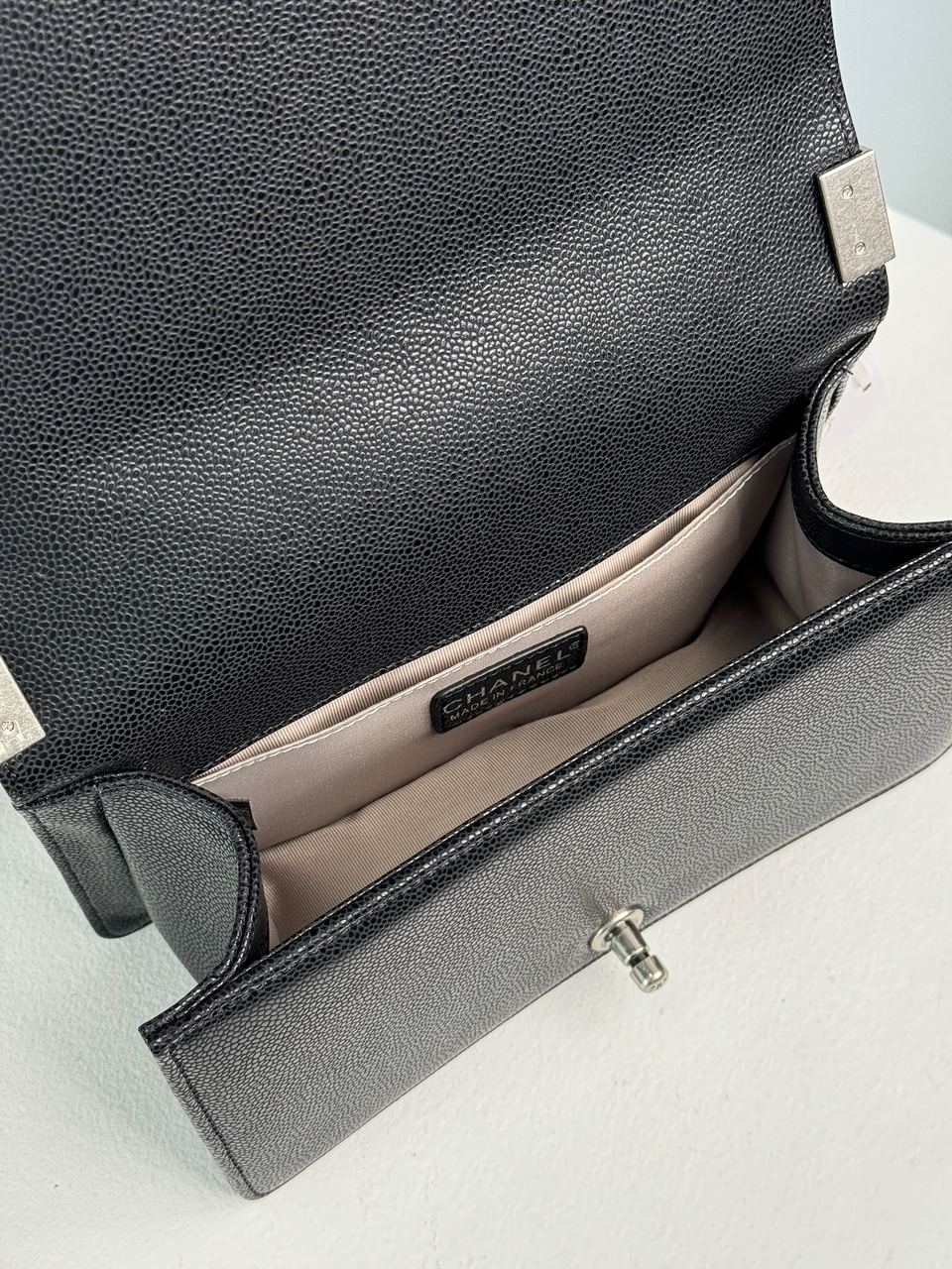 Chanel Medium Boy Black/Silver Caviar RHW - 25