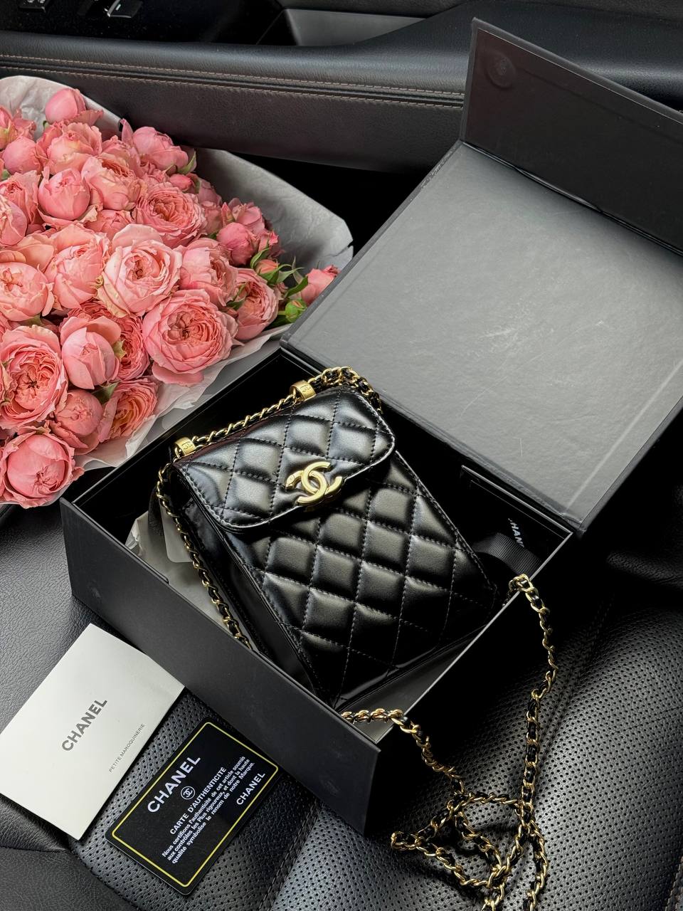 Chanel Pearl Crush Phone Case With Chain Lambskin Black - 3