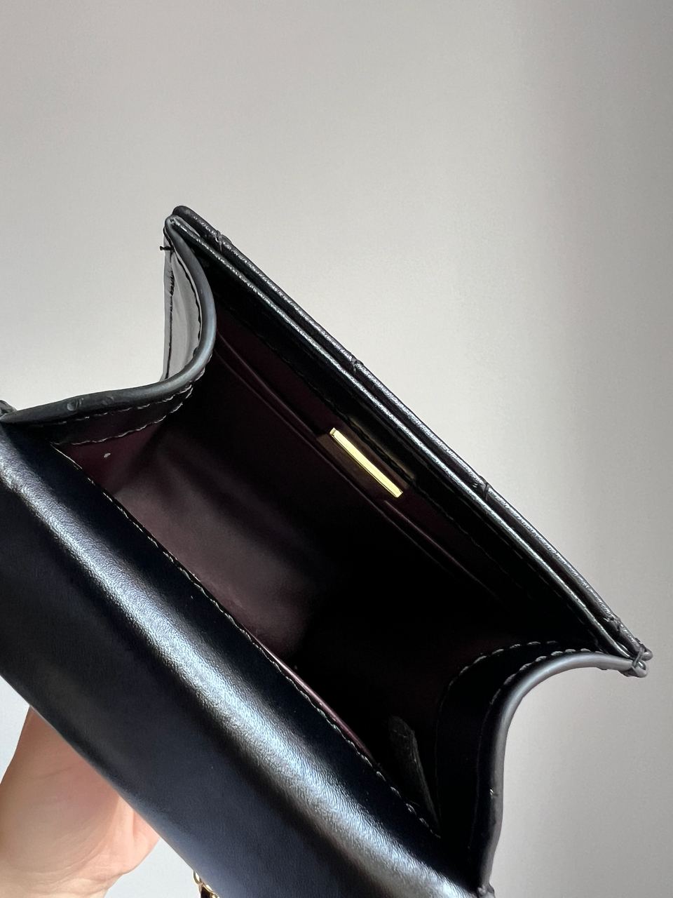 Chanel Pearl Crush Phone Case With Chain Lambskin Black - 8