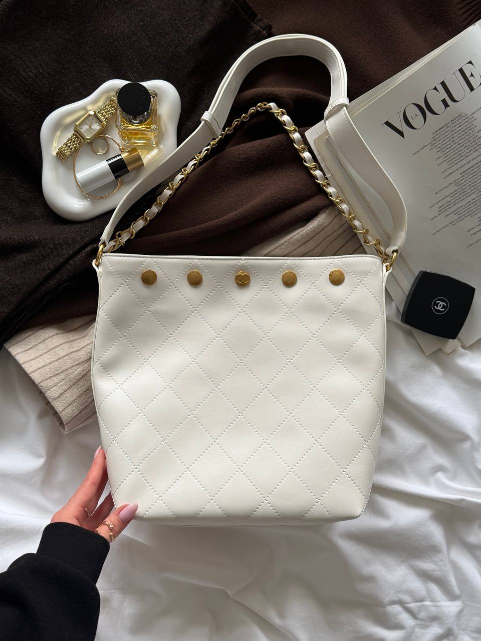 Chanel Small CC Quilted Shopping Bag Milk/Gold - 6