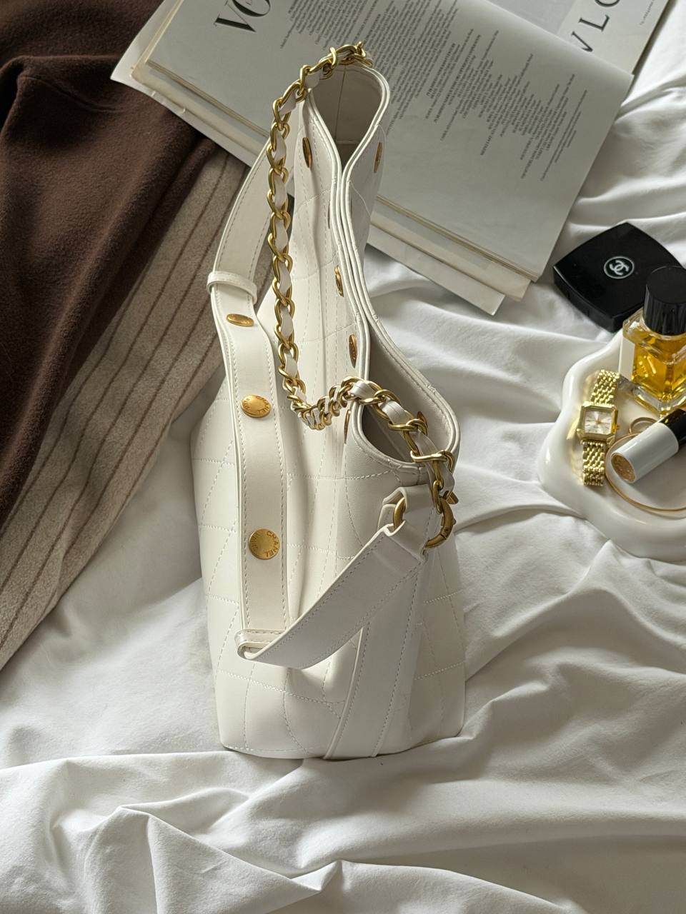 Chanel Small CC Quilted Shopping Bag Milk/Gold - 7