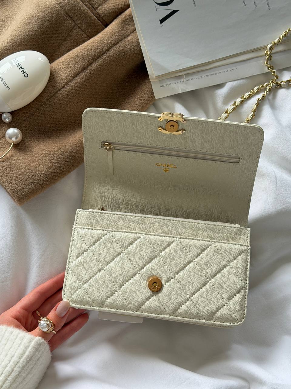 Chanel Wallet on Chain White/Gold - 10