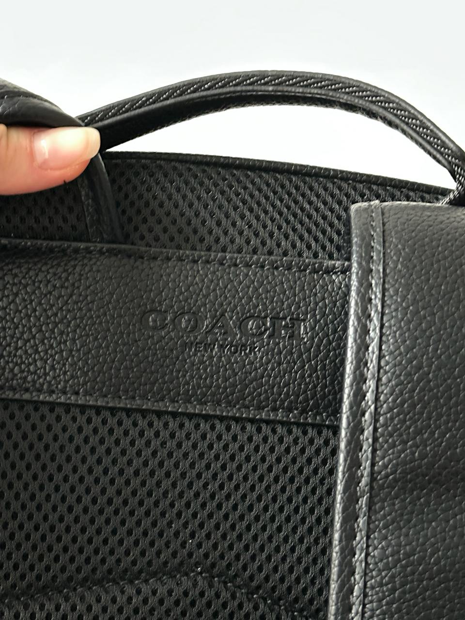 Charter Backpack in Pebble Leather Black - 8