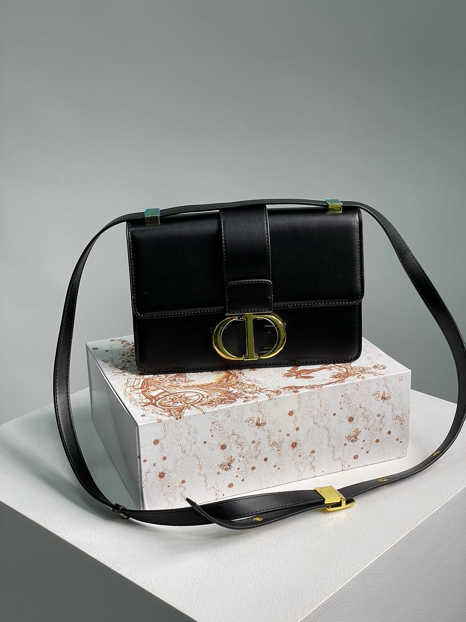 Christian Dior 30 Montaigne Bag Black Box Calfskin - 2