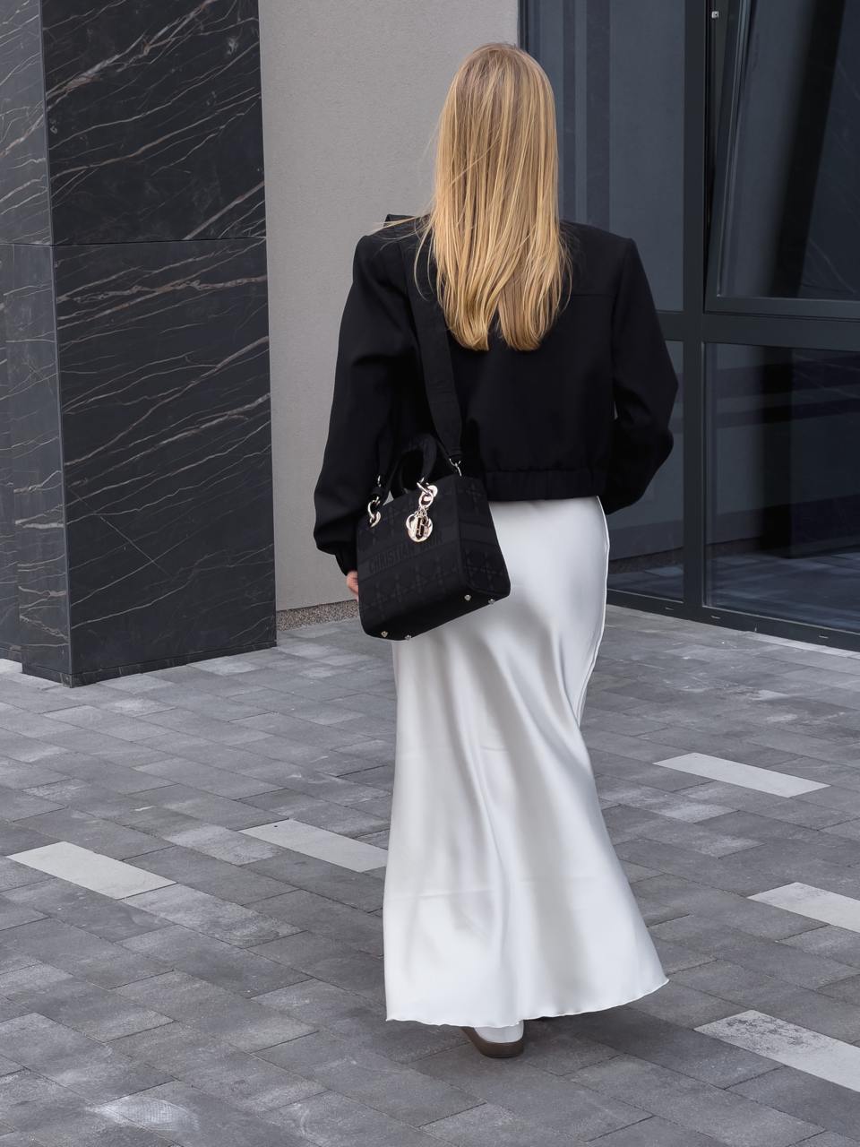 Christian Dior Latte Ultramatte Cannage Calfskin Mini Lady Dior Black - 11