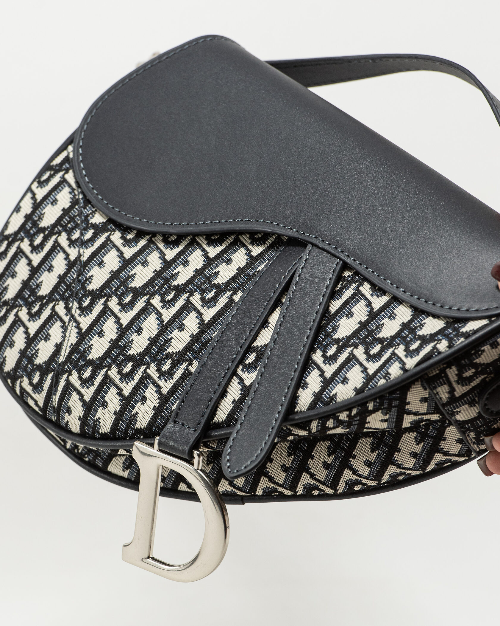Christian Dior Saddle bag in black Dior Oblique jacquard and calfskin - 9